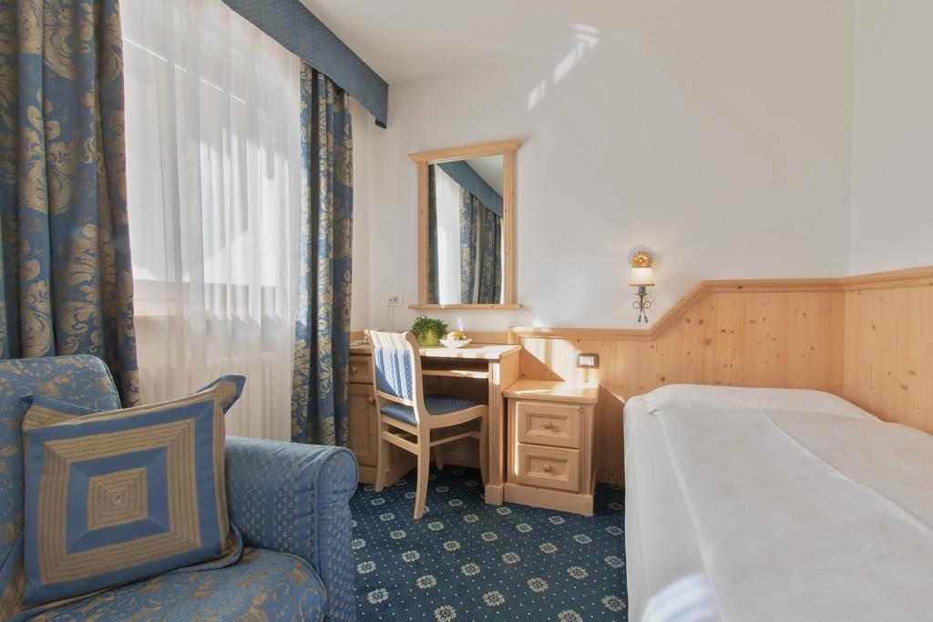 Aparthotel Garnì La Dorada Colfosco Camera foto