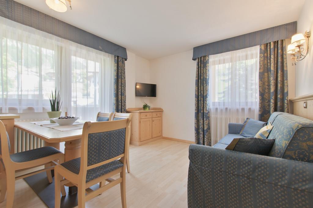 Aparthotel Garnì La Dorada Colfosco Esterno foto