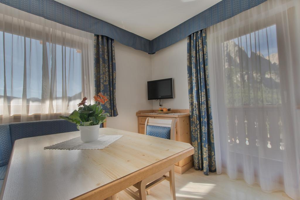 Aparthotel Garnì La Dorada Colfosco Esterno foto
